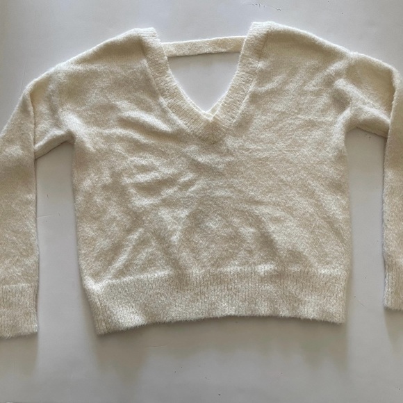 White V-Neck Fleece Jessica Simpson Knot Sweater - Picture 6 of 9
